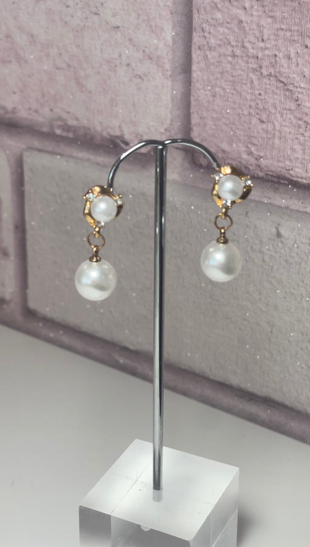 Pearl and Diamanté Gold Drop Earring
