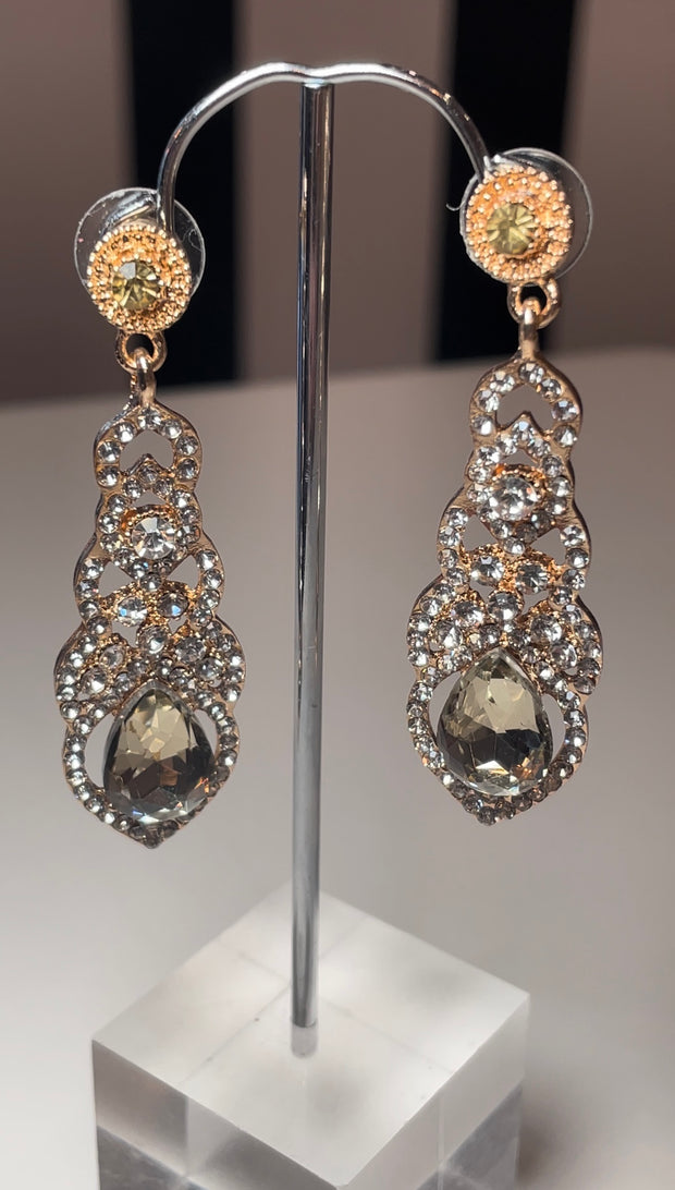 Diamanté & Gold Chandelier Earring